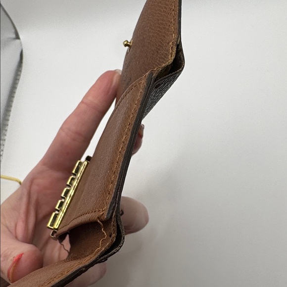 Louis Vuitton Multicles Monogram 4 Key Case Key Holder - Picture 8 of 9